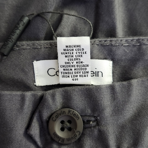 NWT Calvin Klein Women's Size 0 The Chelsea Classic Bermuda Shorts Casual Gray - Picture 10 of 10